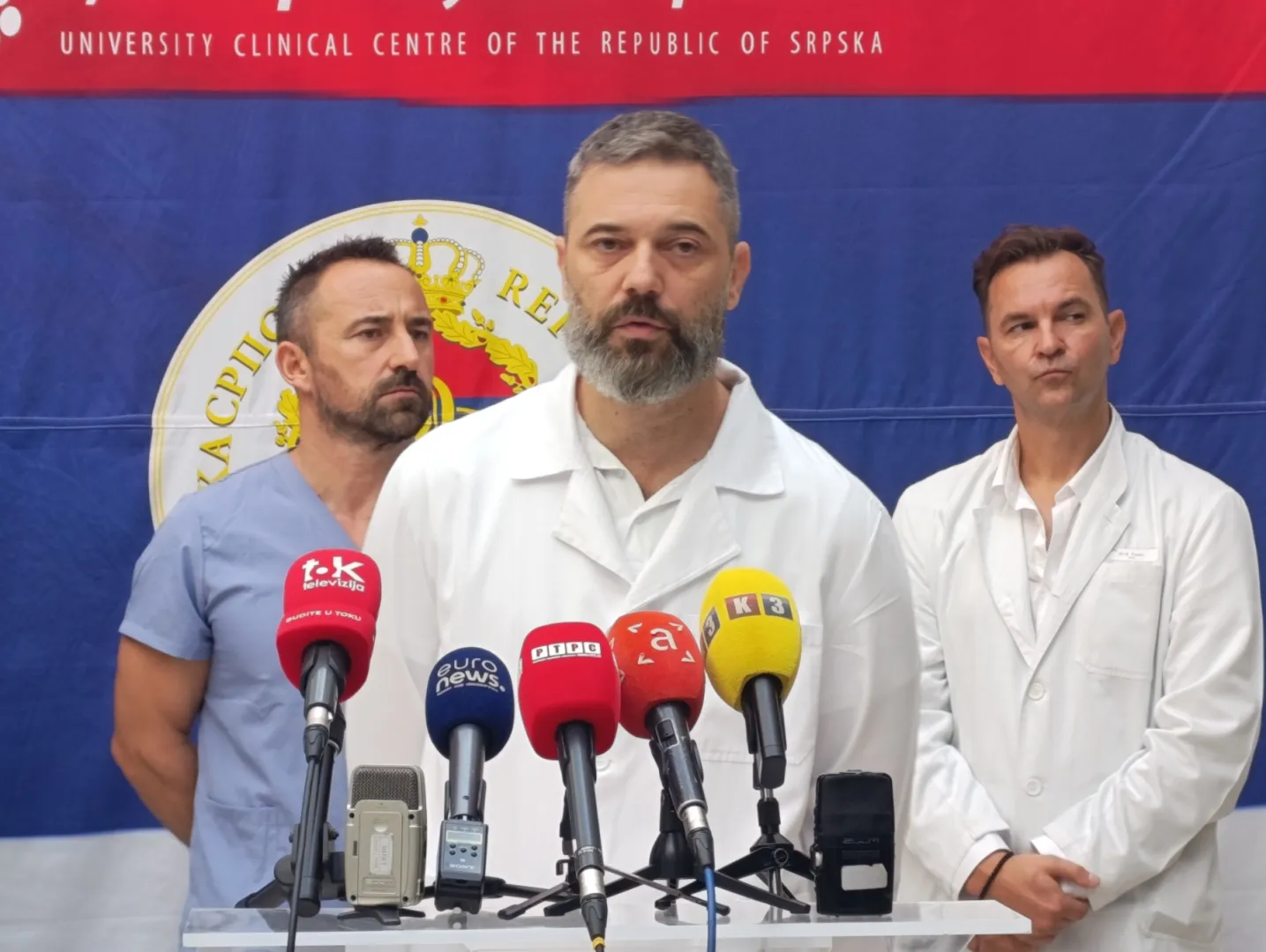 Hirurški tim UKC RS uspješno ugradio prvo vještačko koljeno uz asistenciju robota