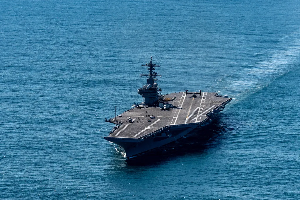 Novi američki nosač aviona stigao na Bliski istok nakon kritika zbog uslova na „Abraham Lincolnu“