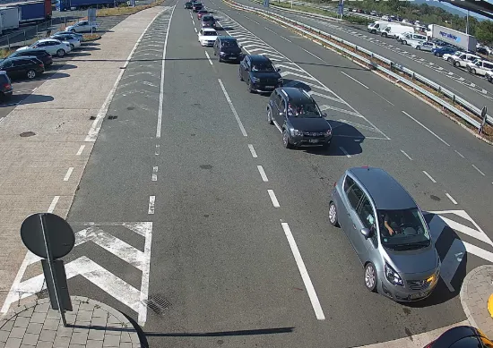 Duža zadržavanja na nekoliko graničnih prelaza