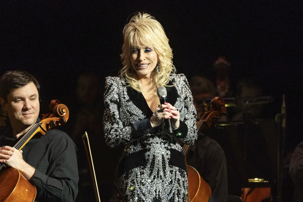 Preminula Dolly Parton, legenda country muzike