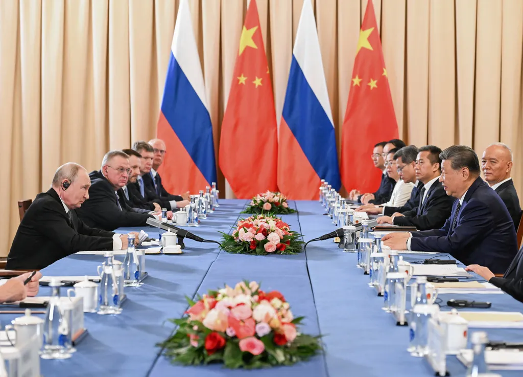 Samit ŠOS-a u Biškeku: Putin i Jinping razgovarali o bilateralnim odnosima i ukrajinskoj krizi
