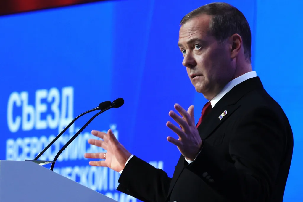 Medvedev oštro prema Njemačkoj: Treba da dođu sebi, mnogo su izgubili zbog Rusije