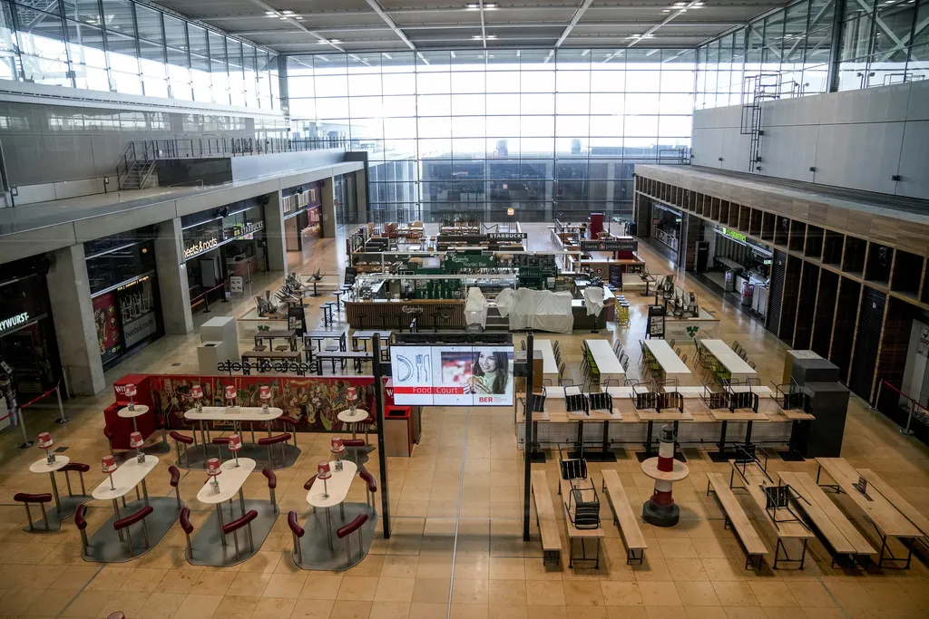 Evakuisan Terminal 1 na aerodromu u Berlinu zbog prijave o otrovnim supstancama