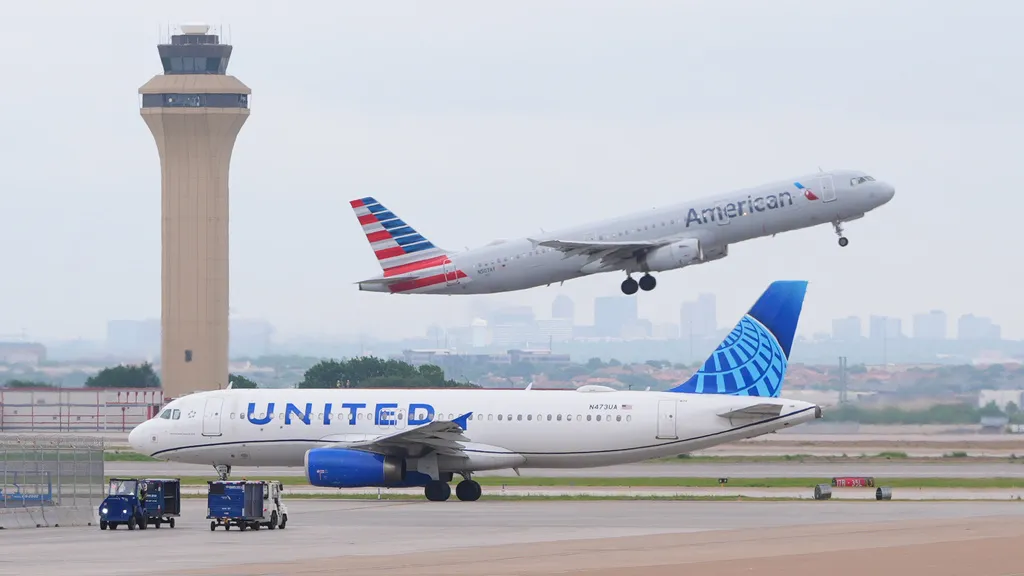 Putnik na letu American Airlinesa vezan selotejpom za sjedište, avion preusmjeren zbog incidenta