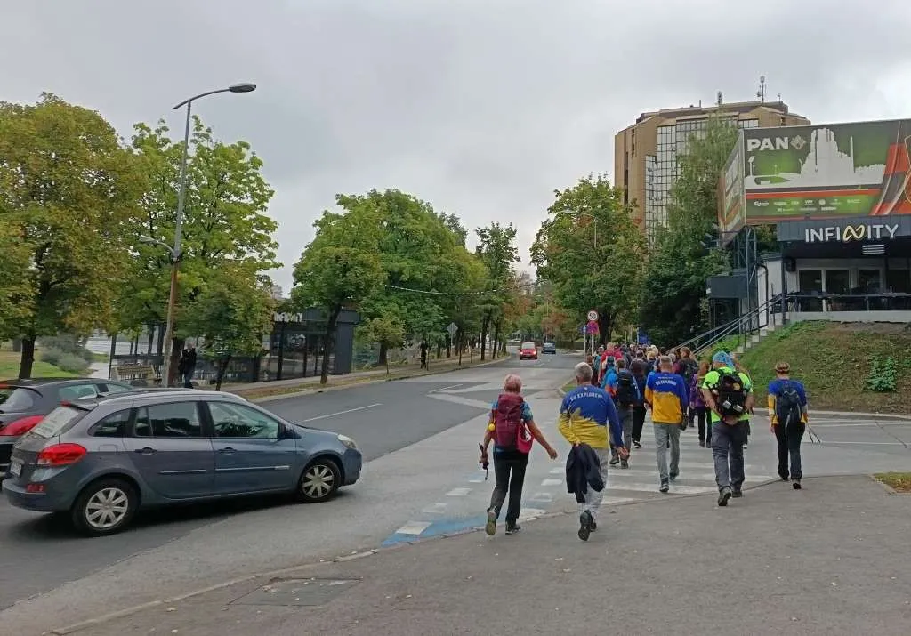 Defileom ulicama Zenice počeli 3. planinarski susreti Zeničko-dobojskog kantona