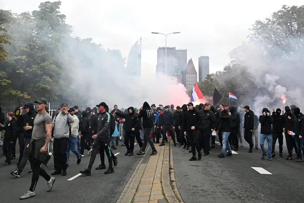 Policija razbila protest krajnje desnice u Hagu, zabranjen marš protiv imigracione politike