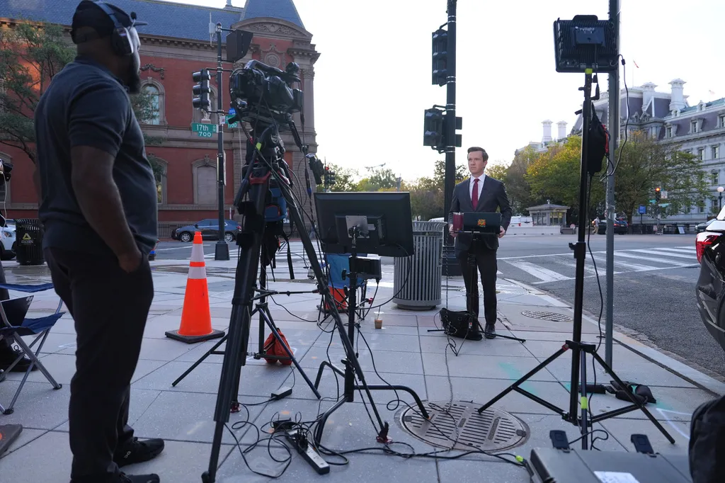 Američke TV mreže iz protesta obustavile praćenje aktivnosti Donalda Trumpa