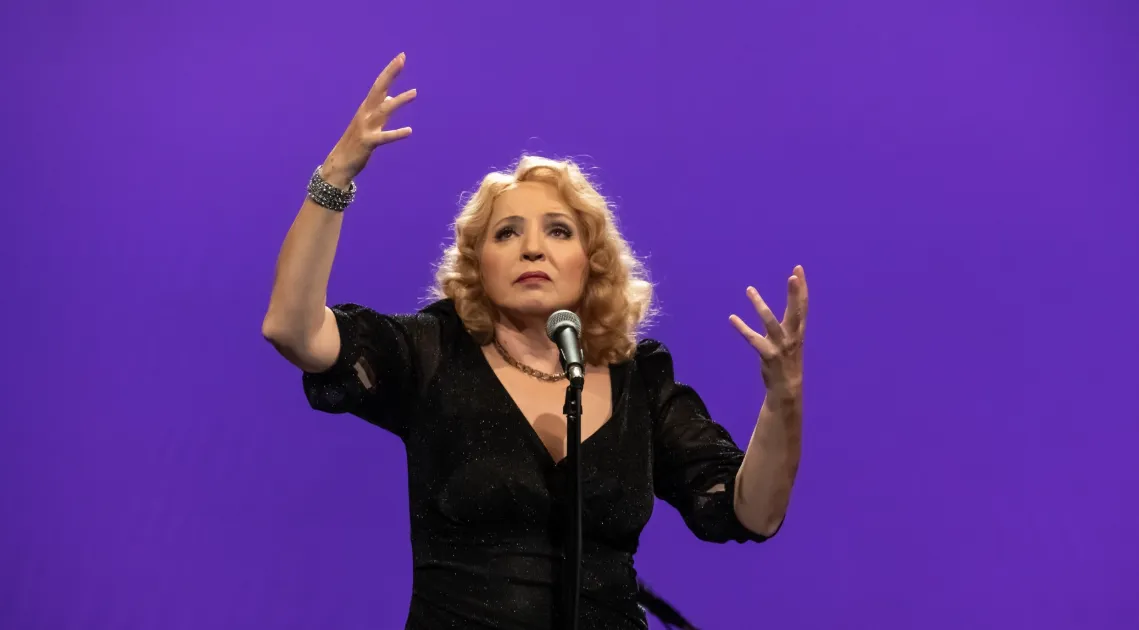 Mirjana Karanović u ulozi Marlene Dietrich 23. septembra na sceni Narodnog pozorišta Sarajevo
