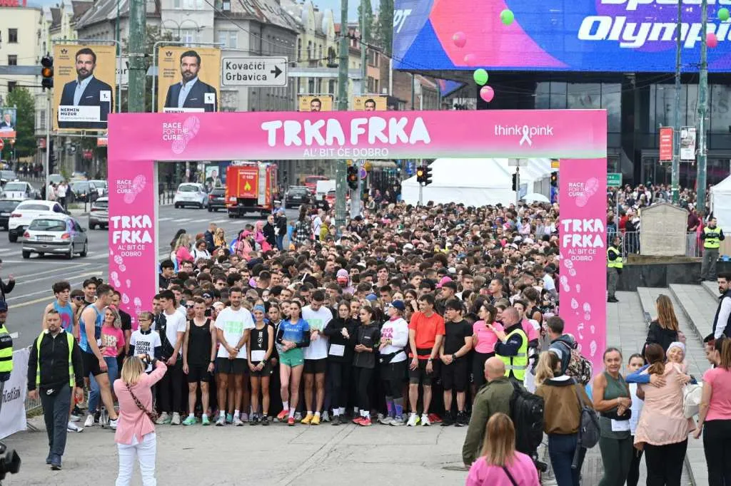 Sarajevo obojeno u roza: Više od 12.000 učesnika na 19. utrci „Race for the Cure“