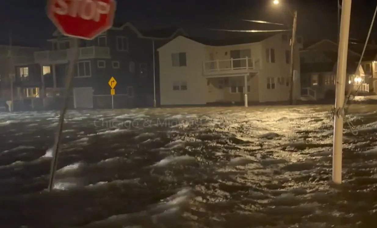 Poplave pogodile New Jersey, voda ulazi u kuće