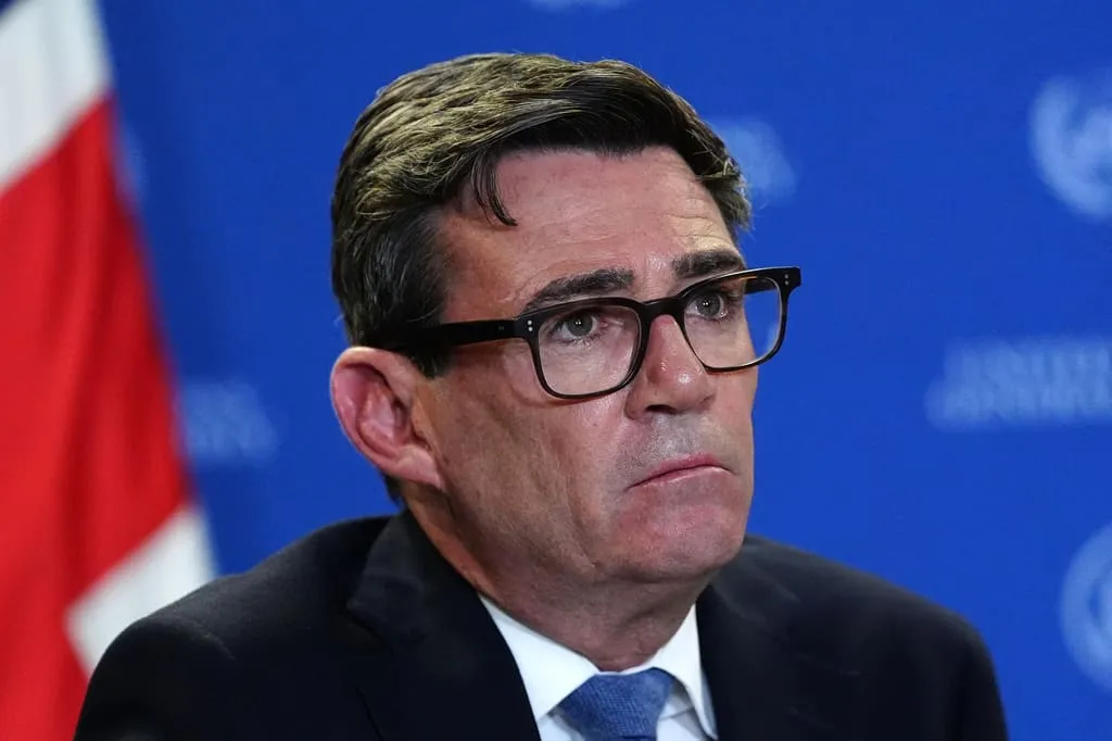 Burnham: Velika Britanija treba razmotriti sve opcije odnosa s EU, pa i povratak