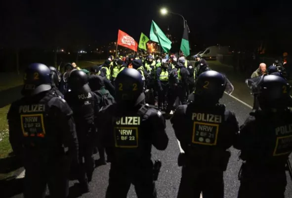 A special police task force (SEK) after the fatal knife attack Friday at the festival in Solingen, August 2024